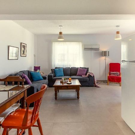 Jimmy'S Flat Apartamento Paralimni Exterior foto